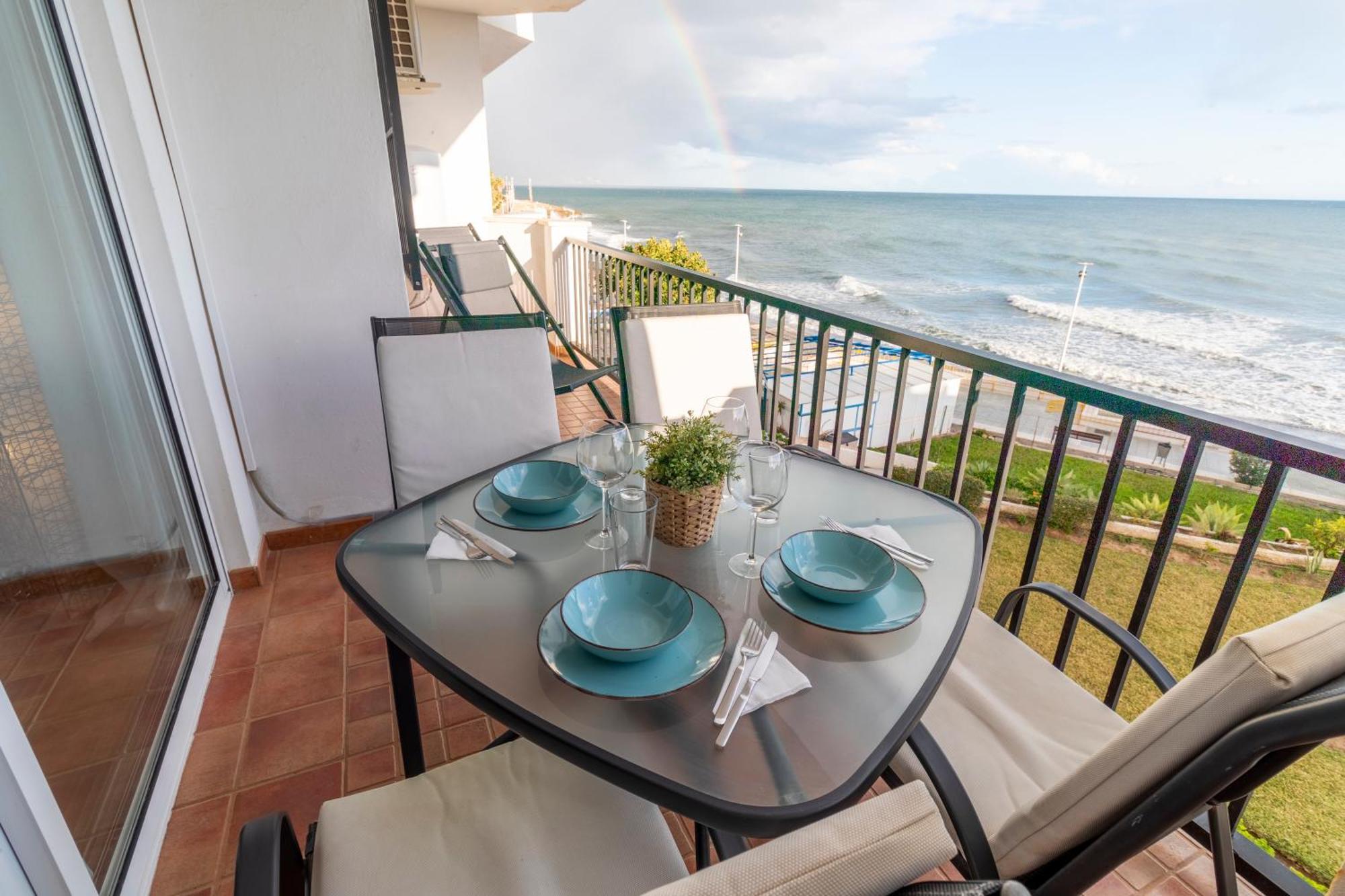 Rentitspain Apartamento Arce 13 Balcon Con Vista Al Mar 네르하 외부 사진