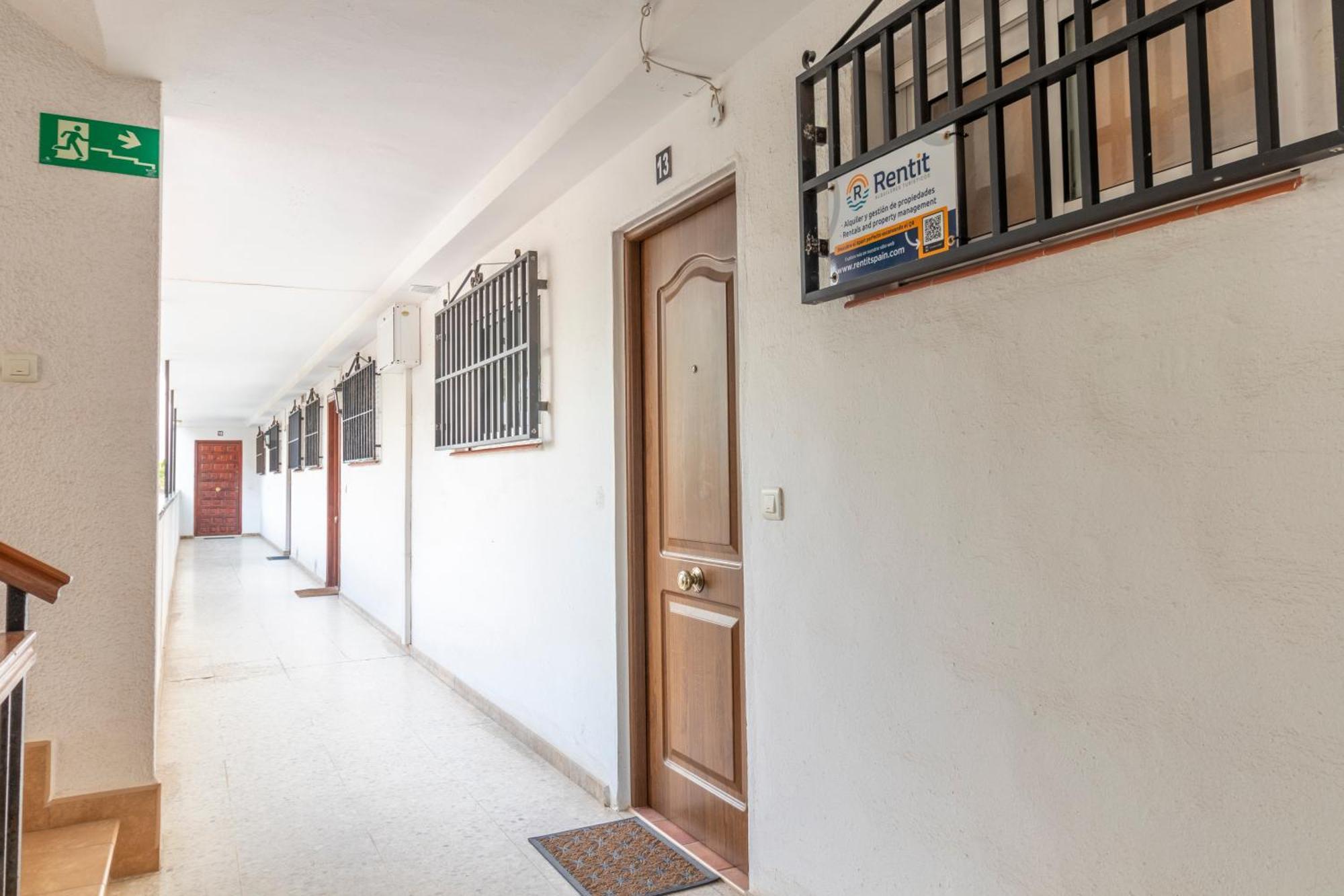 Rentitspain Apartamento Arce 13 Balcon Con Vista Al Mar 네르하 외부 사진