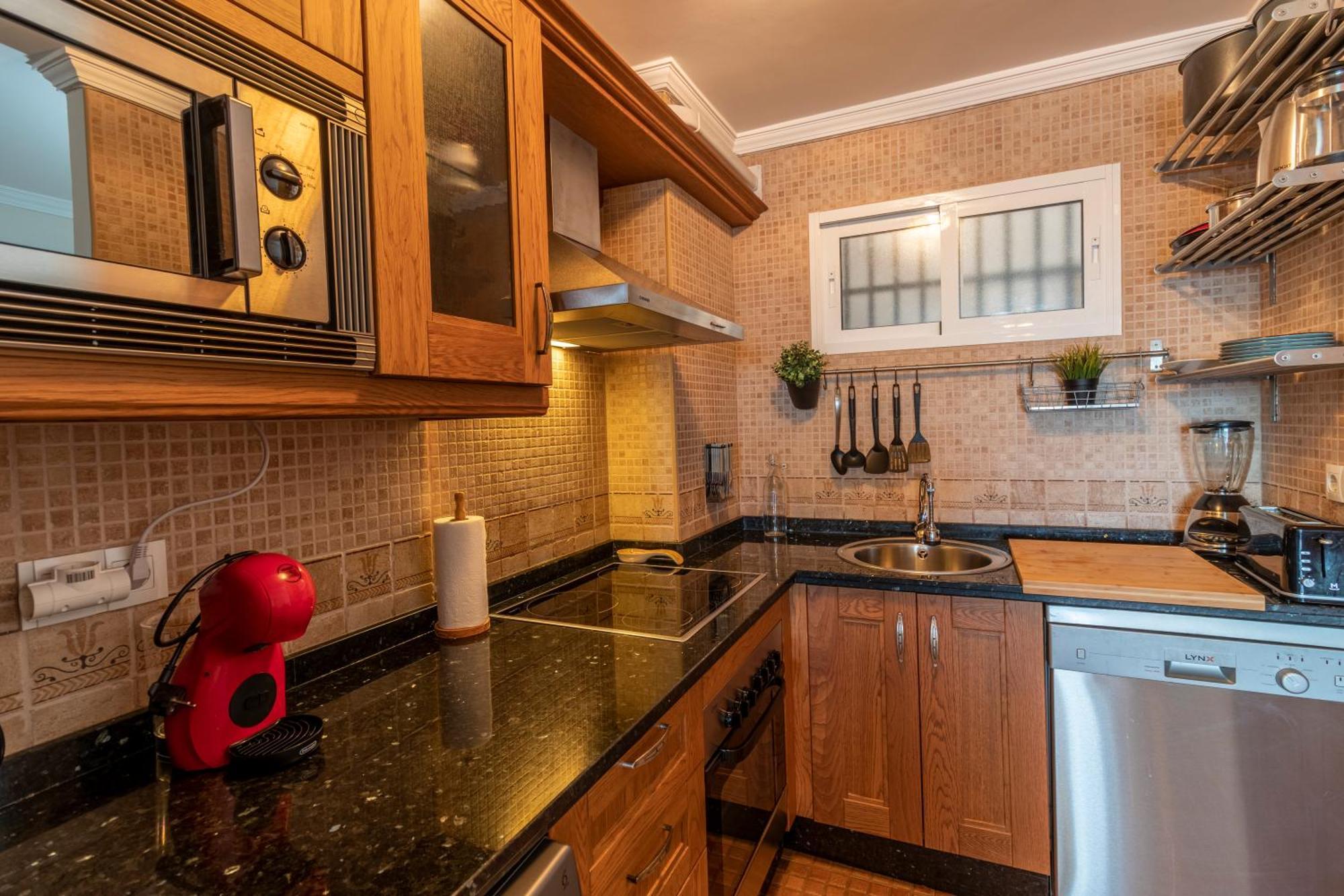 Rentitspain Apartamento Arce 13 Balcon Con Vista Al Mar 네르하 외부 사진
