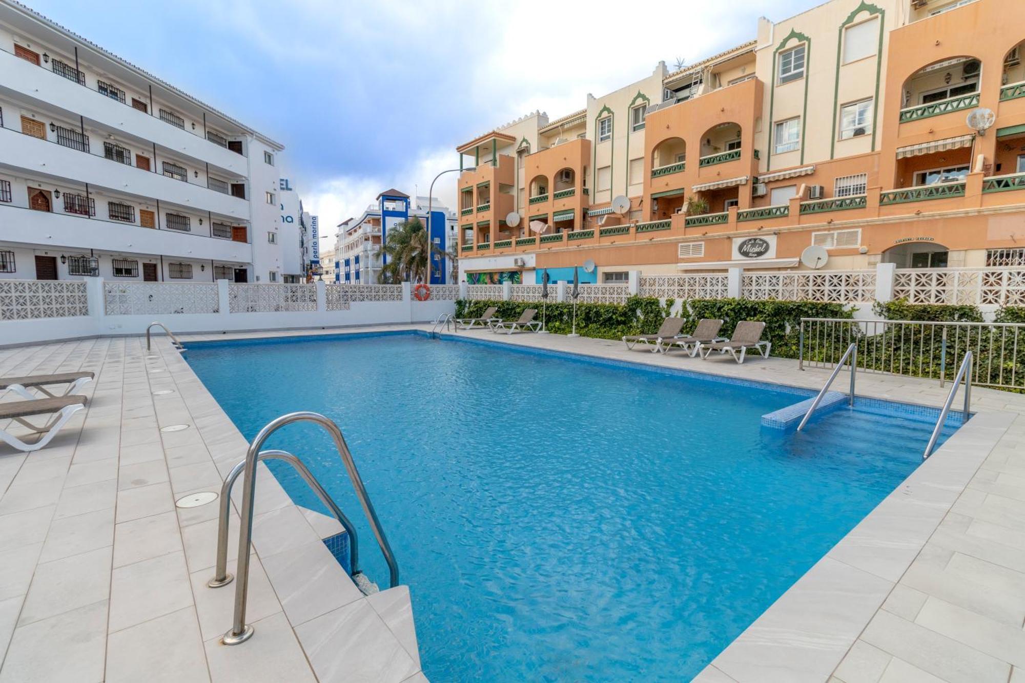 Rentitspain Apartamento Arce 13 Balcon Con Vista Al Mar 네르하 외부 사진